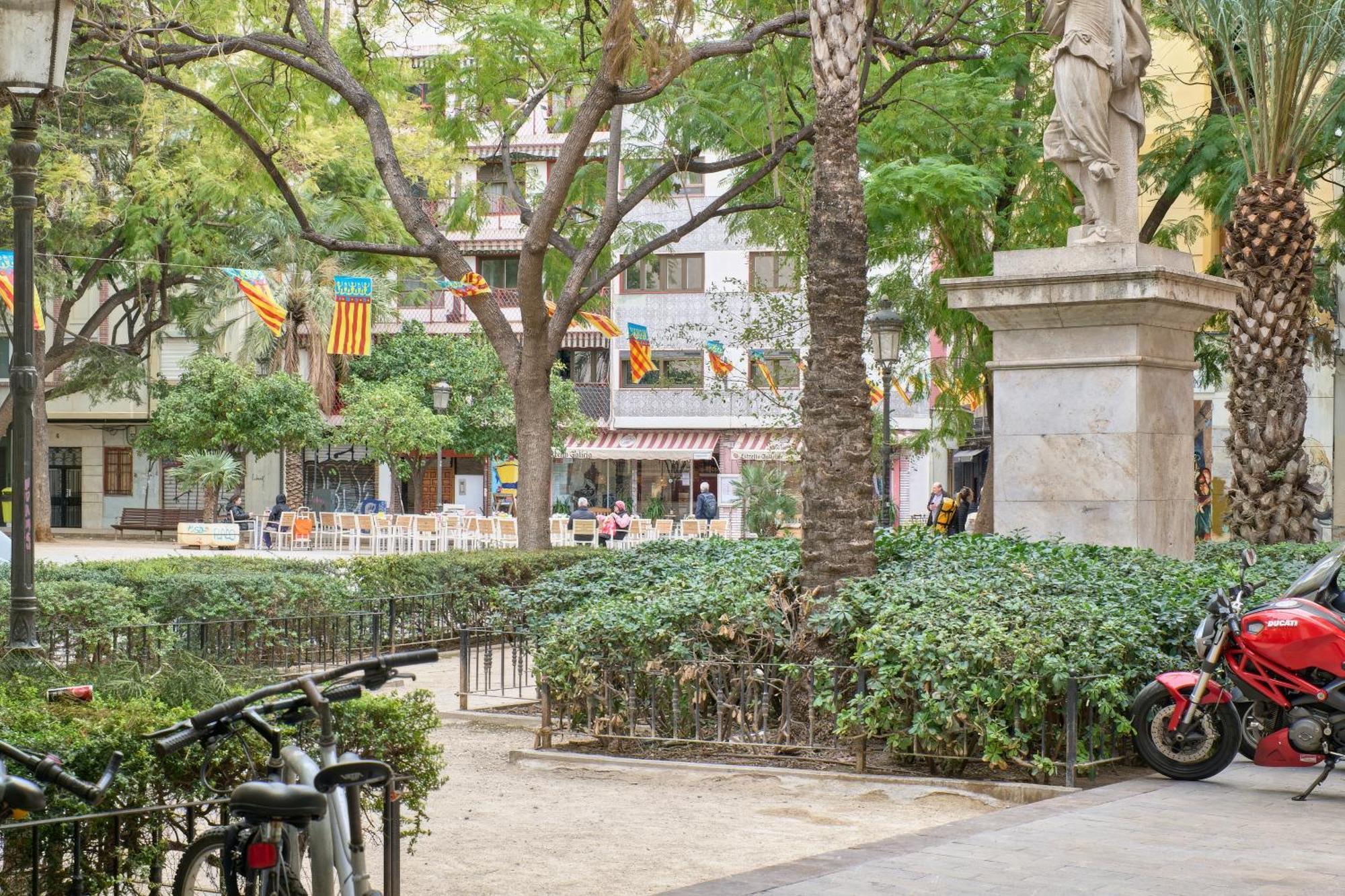 Apartamento Soleado En Plaza Del Carmen Valencia Exterior photo